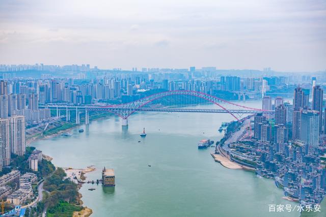 重慶兩江四岸 繁華與美麗的交織